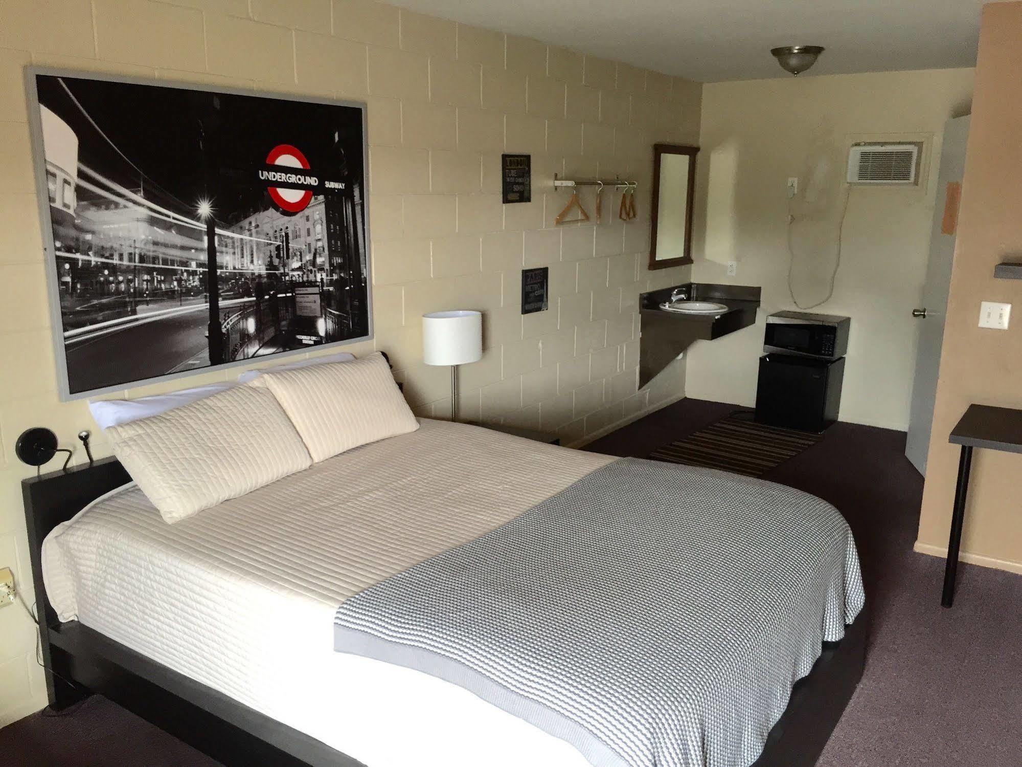 Three Rivers Motel Хомосасса Экстерьер фото